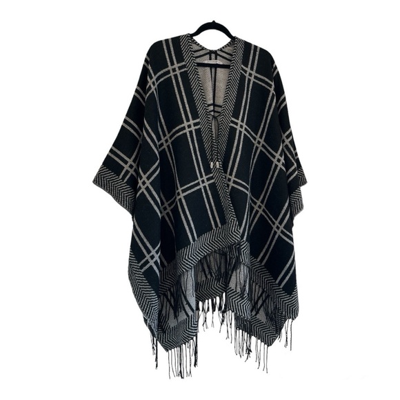 Marc New York (Andrew Marc) | Black, Grey/White Plaid Wrap / Shrug | One Size - Picture 1 of 14